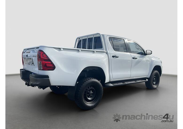 2022 Toyota Hilux SR Diesel