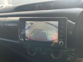 2022 Toyota Hilux SR Diesel - picture0' - Click to enlarge