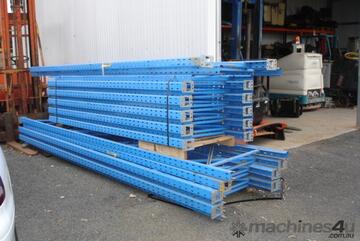 LIFTEK - PALLET RACKING