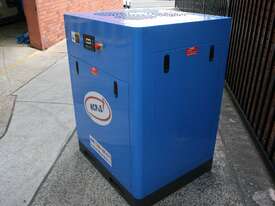 Used 20hp 15kW ROTARY SCREW AIR COMPRESSOR - picture0' - Click to enlarge