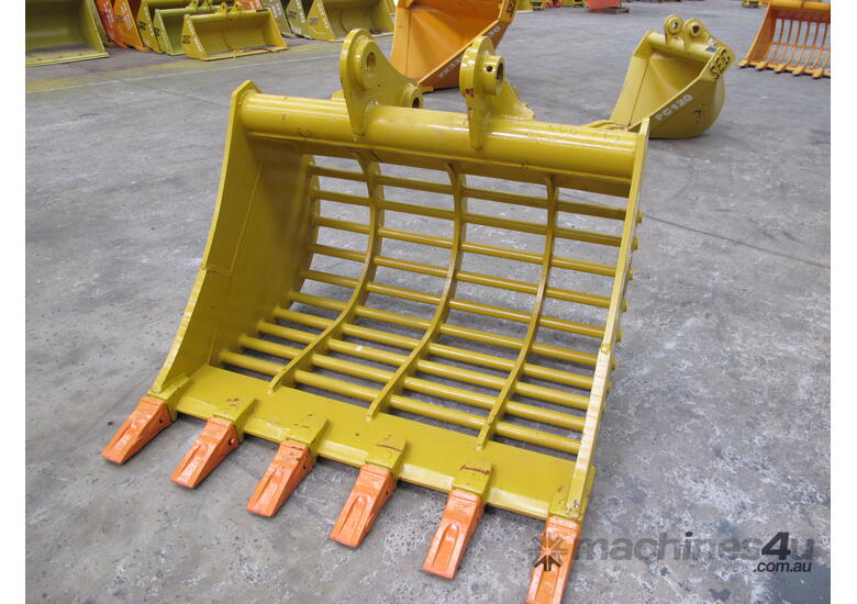 SEC 20 Ton Sieve Bucket for Komatsu PC200/PC220 - Includes Pin, 1500mm Width, 75mm Gap