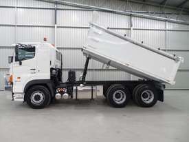 Hino FS -700 Series Tipper Truck - picture1' - Click to enlarge