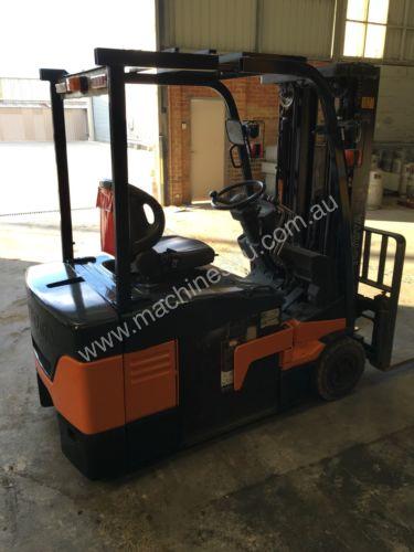 caption Used Toyota 7FBE20 forklift