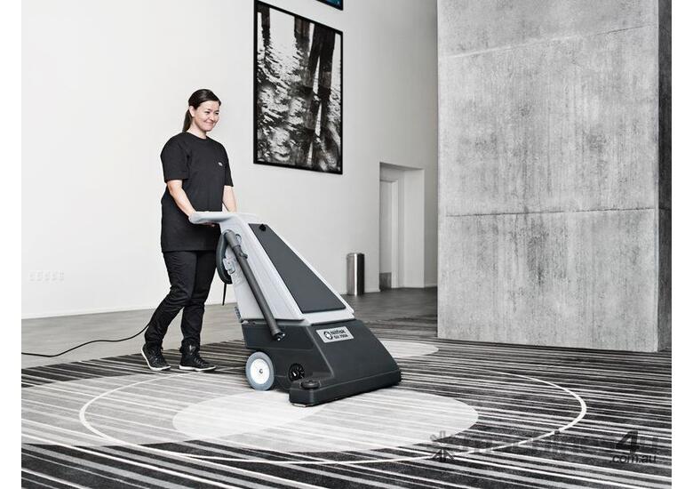 Click to view full size photos Nilfisk Large Area Commercial Vacuum GU700A