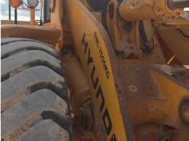 2007 Hyundai HL770-7 Wheeled Loader - picture0' - Click to enlarge