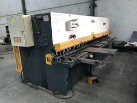 Just In - MAXI 4000mm x 6.5mm Hydraulic Guillo - picture0' - Click to enlarge