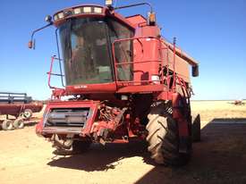 CASE 2388 COMBINE HARVESTER - picture0' - Click to enlarge