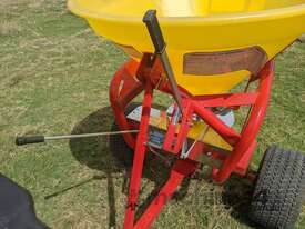 FARMTECH IPS-340 SINGLE DISC ATV SPREADER (340L) - picture1' - Click to enlarge
