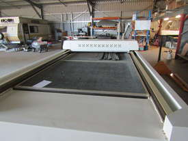  Metal and Non Metal laser cutter 130 watts - picture0' - Click to enlarge