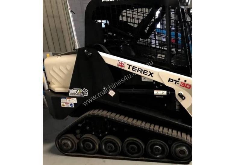 caption PT30 Terex Positrack Loader