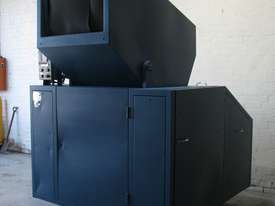Industrial Heavy Duty Plastic Granulator with Blower 37kW - picture0' - Click to enlarge