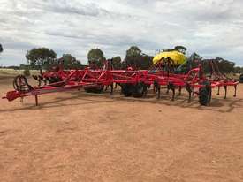 Horwood Bagshaw Scaribar Air seeder Complete Multi Brand Seeding/Planting Equip - picture0' - Click to enlarge