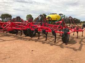 Horwood Bagshaw Scaribar Air seeder Complete Multi Brand Seeding/Planting Equip - picture2' - Click to enlarge