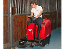 RCM Slalom E Rider Sweeper - picture1' - Click to enlarge