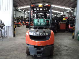 WHOLESALES FORKLIFTS - picture0' - Click to enlarge