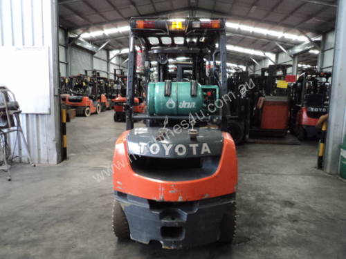 WHOLESALES FORKLIFTS