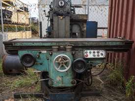 Huron MU6 Universal Milling Machine PARTS ONLY - picture0' - Click to enlarge