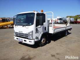 2014 Isuzu NPR 400 Long - picture2' - Click to enlarge