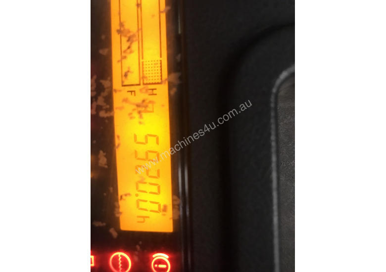 caption Toyota 32-8FG30 LPG / Petrol Counterbalance Forklift