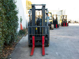 1.8T 3 Wheel Battery Electric Forklift - picture1' - Click to enlarge