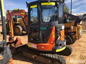 2013 Hitachi ZX30U-2 - picture2' - Click to enlarge
