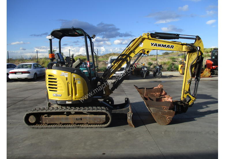 Used 2016 Yanmar VIO35 Excavator in , Listed on Machines4u