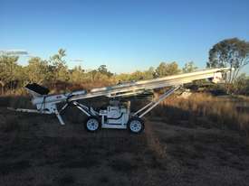 Mobile Loading Auger - picture0' - Click to enlarge