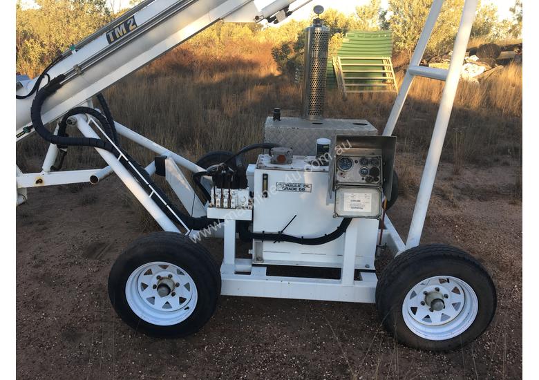 Used 2013 Dangerous Goods Industries Mobile Loading Auger Screw