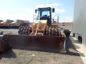 1997 Caterpillar 825G Compactor - picture0' - Click to enlarge