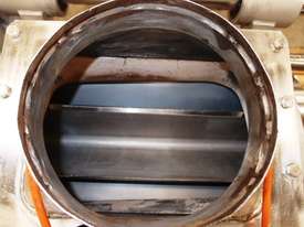 Drop Through Rotary Valve, IN/OUT: 300mm L x 200mm W - picture2' - Click to enlarge