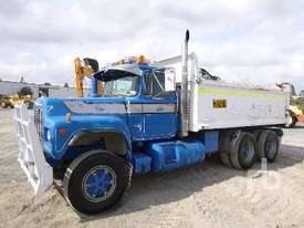 MACK R688RS Tipper Truck (T/A) - picture0' - Click to enlarge