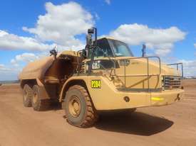 Caterpillar 735 Articulated Water Truck - picture1' - Click to enlarge