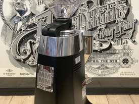 MAZZER ROBUR S ELECTRONIC BLACK AND WHITE BRAND NEW ESPRESSO COFFEE GRINDER  - picture2' - Click to enlarge