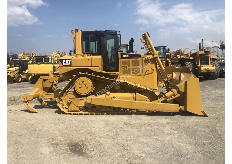 caption Caterpillar D6R XL III Dozer