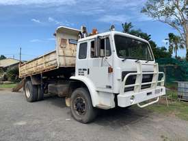 1988 Acco 1850D 8T Tipper Truck - picture0' - Click to enlarge