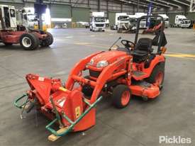 Kubota BX2350 - picture2' - Click to enlarge