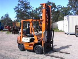 Toyota 2.55 tonne forklift - picture0' - Click to enlarge