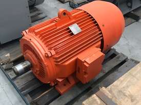 Crane Motor 55 kw 75 hp 6 pole 980 rpm 415 v Foot Mount 280 frame AC Crane Electric Motor - picture0' - Click to enlarge