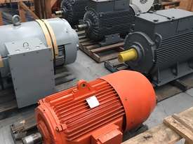 Crane Motor 55 kw 75 hp 6 pole 980 rpm 415 v Foot Mount 280 frame AC Crane Electric Motor - picture0' - Click to enlarge