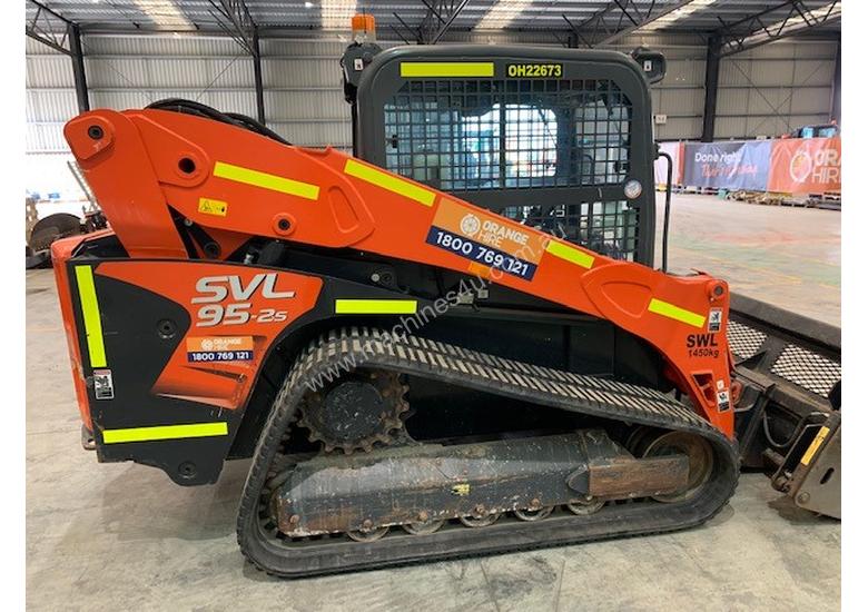 Used 2017 Kubota SVL95 Tracked SkidSteers in , Listed on Machines4u