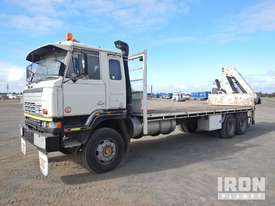 1990 Nissan UD CW4 6x4 Table Top Truck w/Crane - picture1' - Click to enlarge