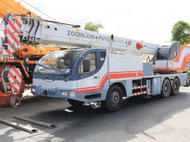 Zoomlion 2006 300JQ230V Crane - picture0' - Click to enlarge