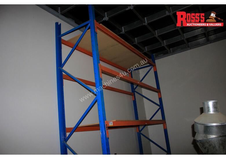 Used dexion Pallet Racking Bay Racking/Shelving/Storage in , Listed