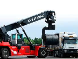 CVS FERRARI F500 RS3 | King Of The Yard | The Ultimate Fork Truck - picture1' - Click to enlarge