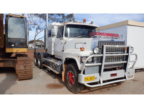 Ford 1985 LTL8000 Prime Mover