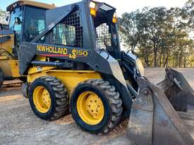 New Holland LS150 2040Kg Skid Steer with 4in1 Bucket - picture0' - Click to enlarge