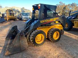 New Holland LS150 2040Kg Skid Steer with 4in1 Bucket - picture2' - Click to enlarge