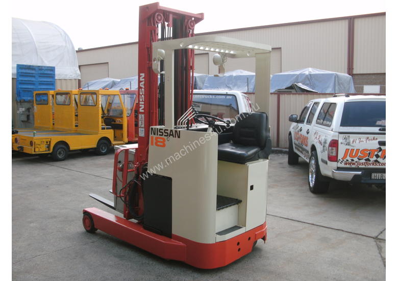 caption Nissan JWHR01L18U Reach Truck