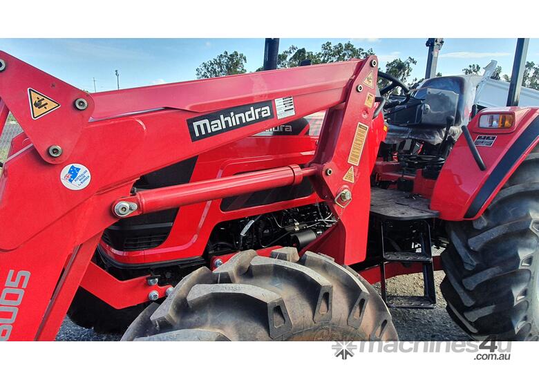 New mahindra 2020 Mahindra 6075 Tractor and Loader Tractors in