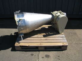 Industrial Rotary Valve Feeder with Hopper - Pneuvay - picture0' - Click to enlarge